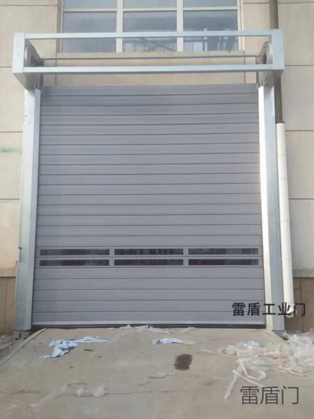 宝钢仓储库涡轮式硬质快速门