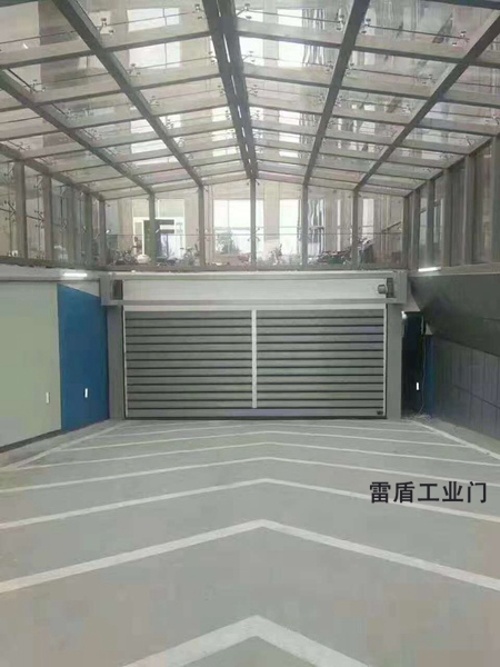 硬质螺旋式快速门