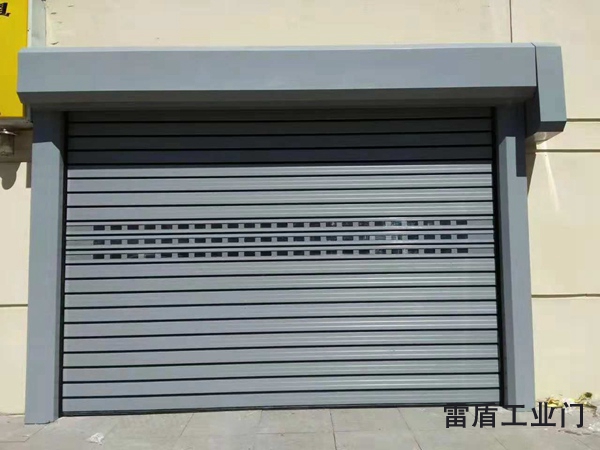 硬质滚筒式快速门