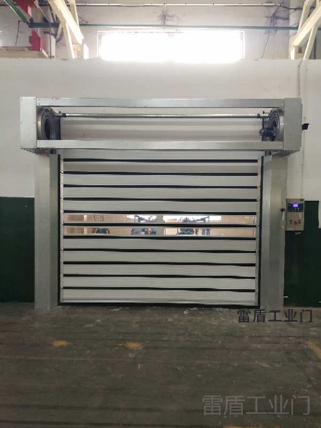 湖北十堰东风汽车后桥车间涡轮式快速门 (1)