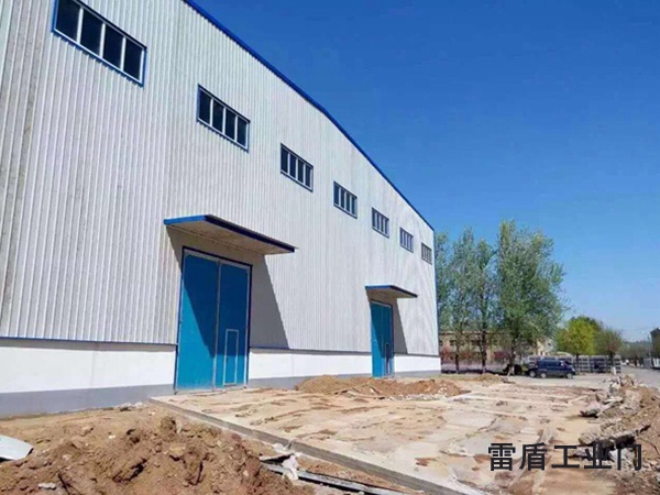 轻型工业平开门